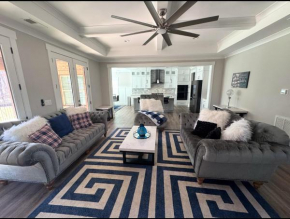 Charlotte Acres Retreat
